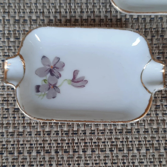 Vintage Personal Dinner Ash Tray Cigarette Trays Violets Set of 3 - Picture 4 of 6